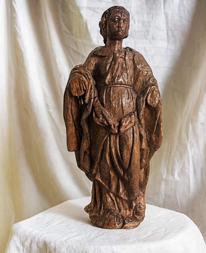 Statuette en bois sculpté Cergy-Pontoise