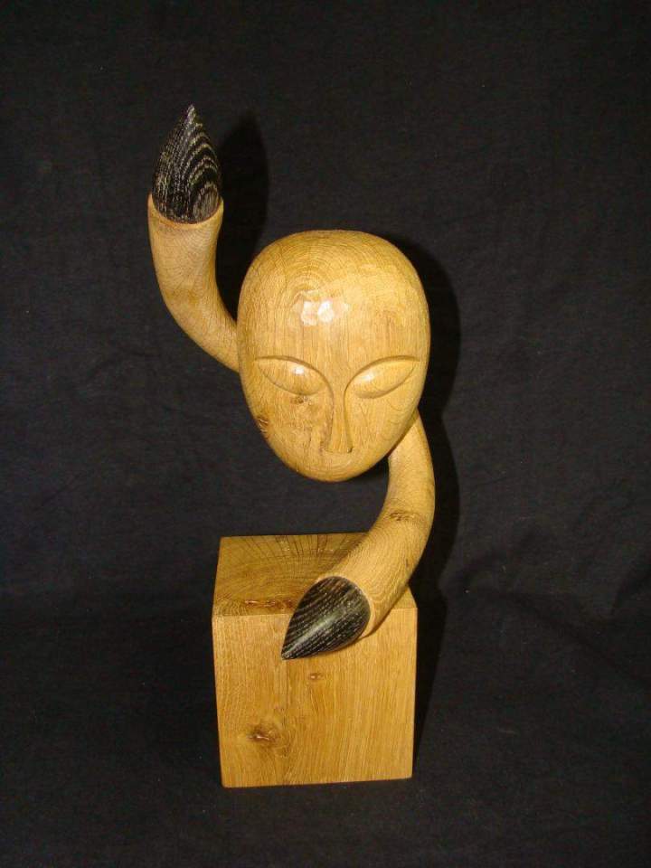 Réalisation de statues en bois Cergy-Pontoise